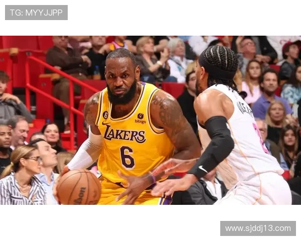 NBA总决赛巅峰对决:洛杉矶湖人vs迈阿密热火直播精彩上演 NBA总决赛巅峰对决:洛杉矶湖人vs迈阿密热火直播精彩上演