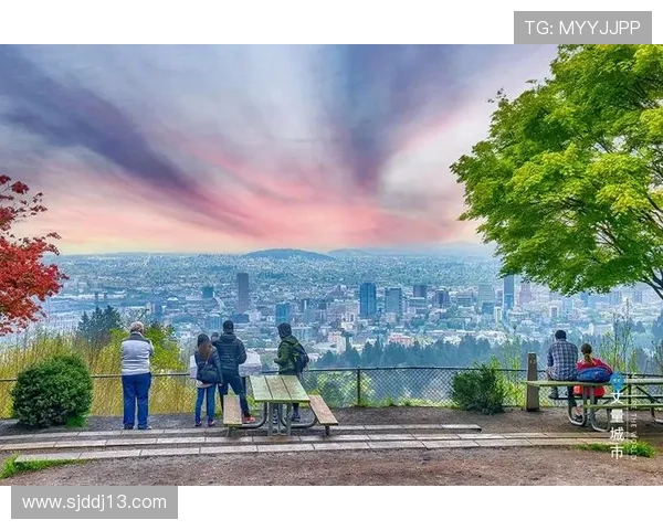 波特兰现场直播:探索玫瑰之城的魅力与活力 波特兰现场直播:探索玫瑰之城的魅力与活力